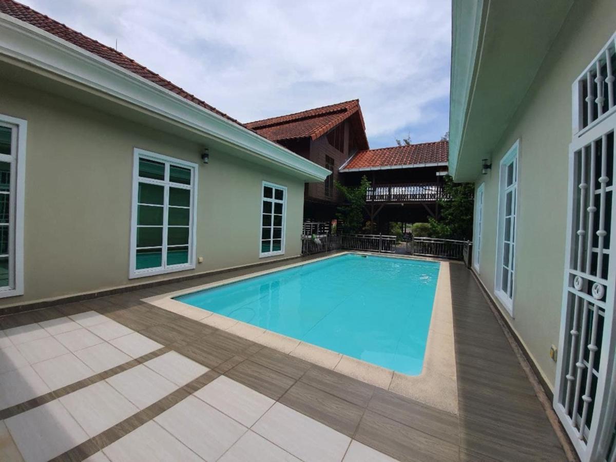 Villa Temila Pasir Puteh Ngoại thất bức ảnh