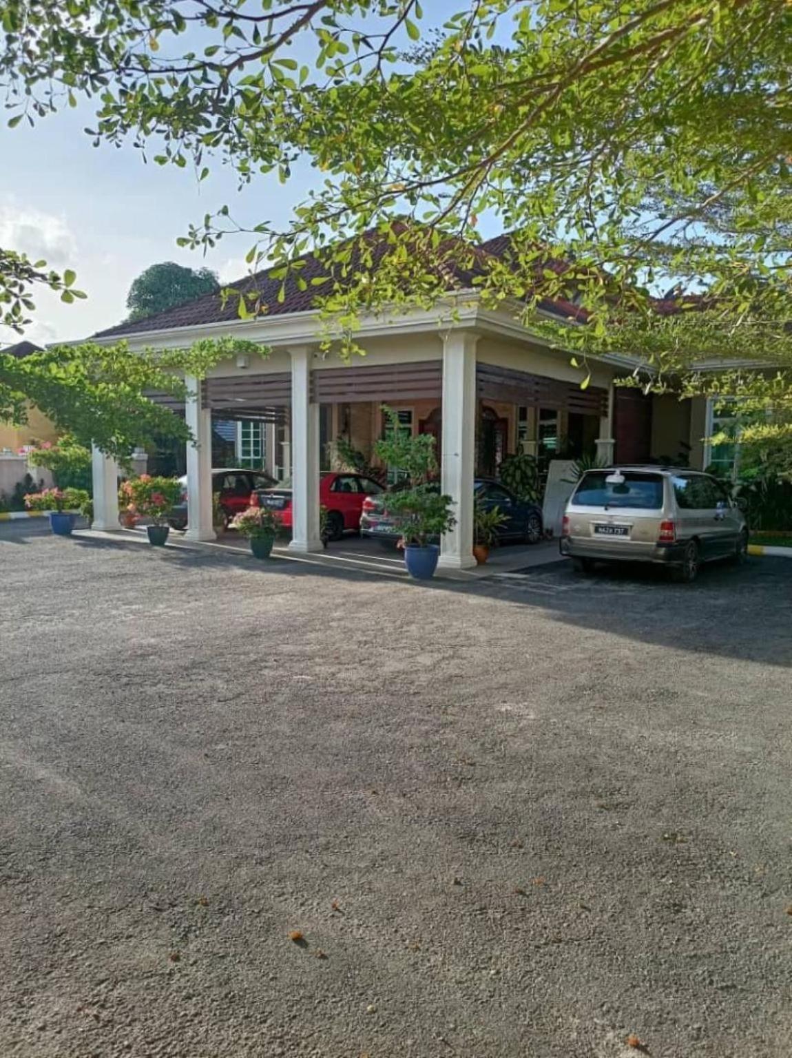 Villa Temila Pasir Puteh Ngoại thất bức ảnh