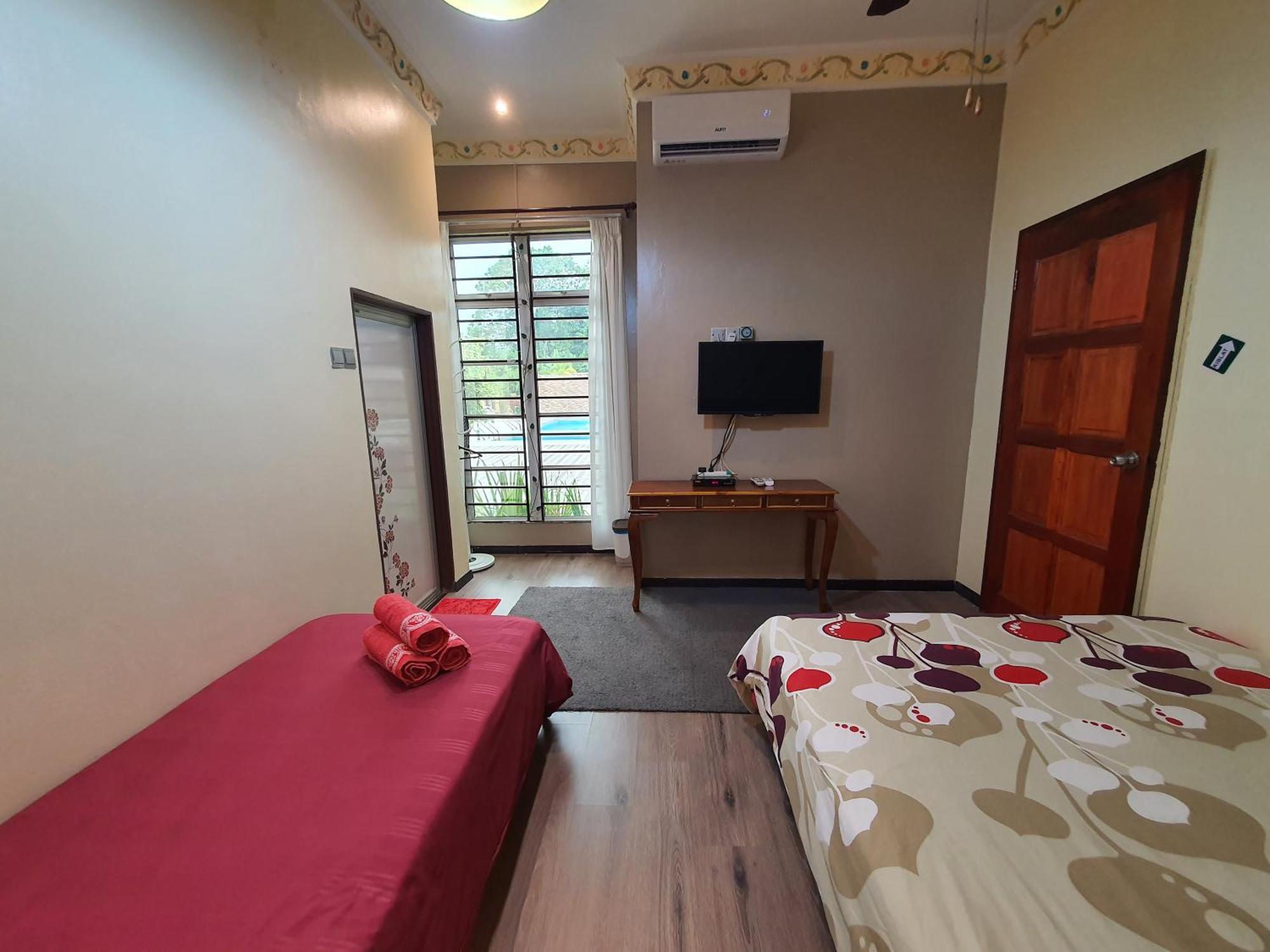 Villa Temila Pasir Puteh Ngoại thất bức ảnh