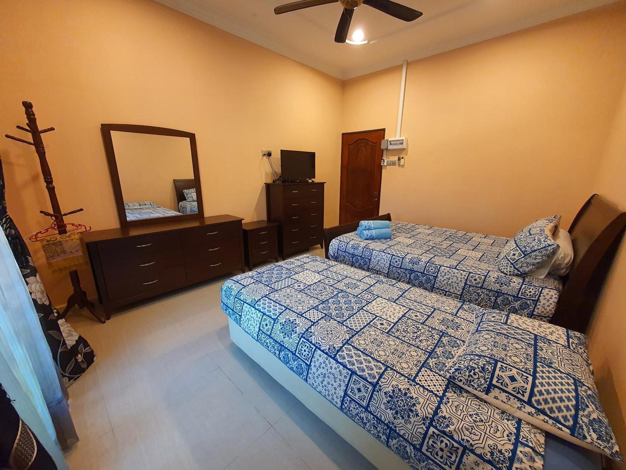 Villa Temila Pasir Puteh Ngoại thất bức ảnh